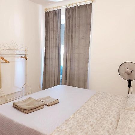 Genova Rooms Serra E Exterior photo